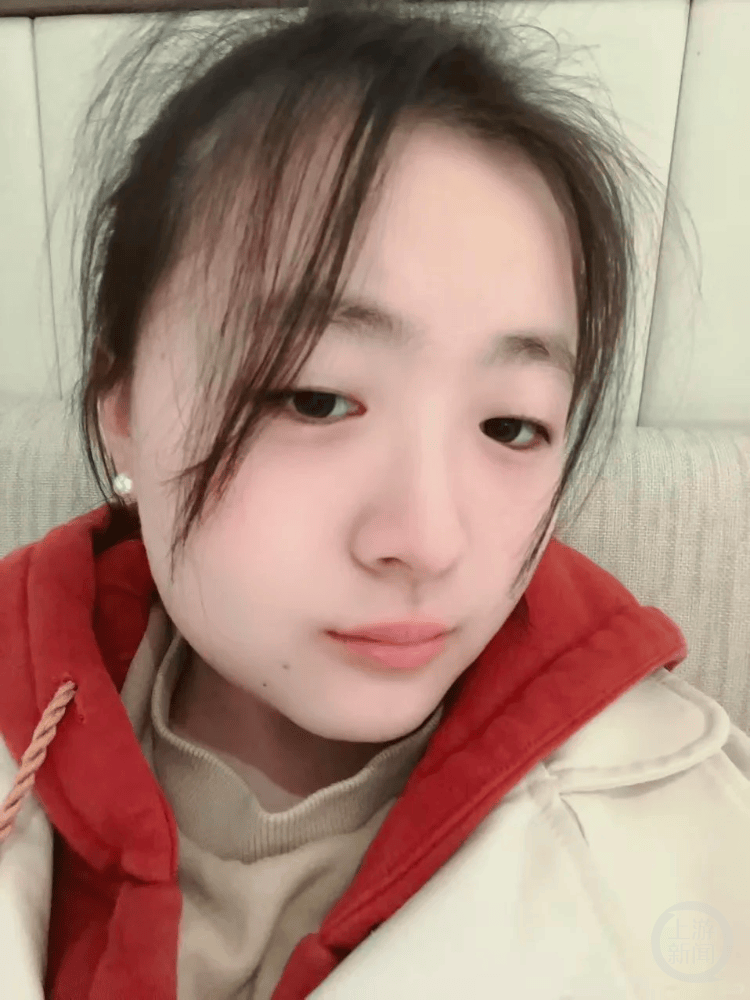 青岛23岁女大学生凌晨外出失联四天，其母称女儿手机被格式化